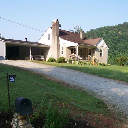 The Farmhouse Villa Ararat Exterior photo